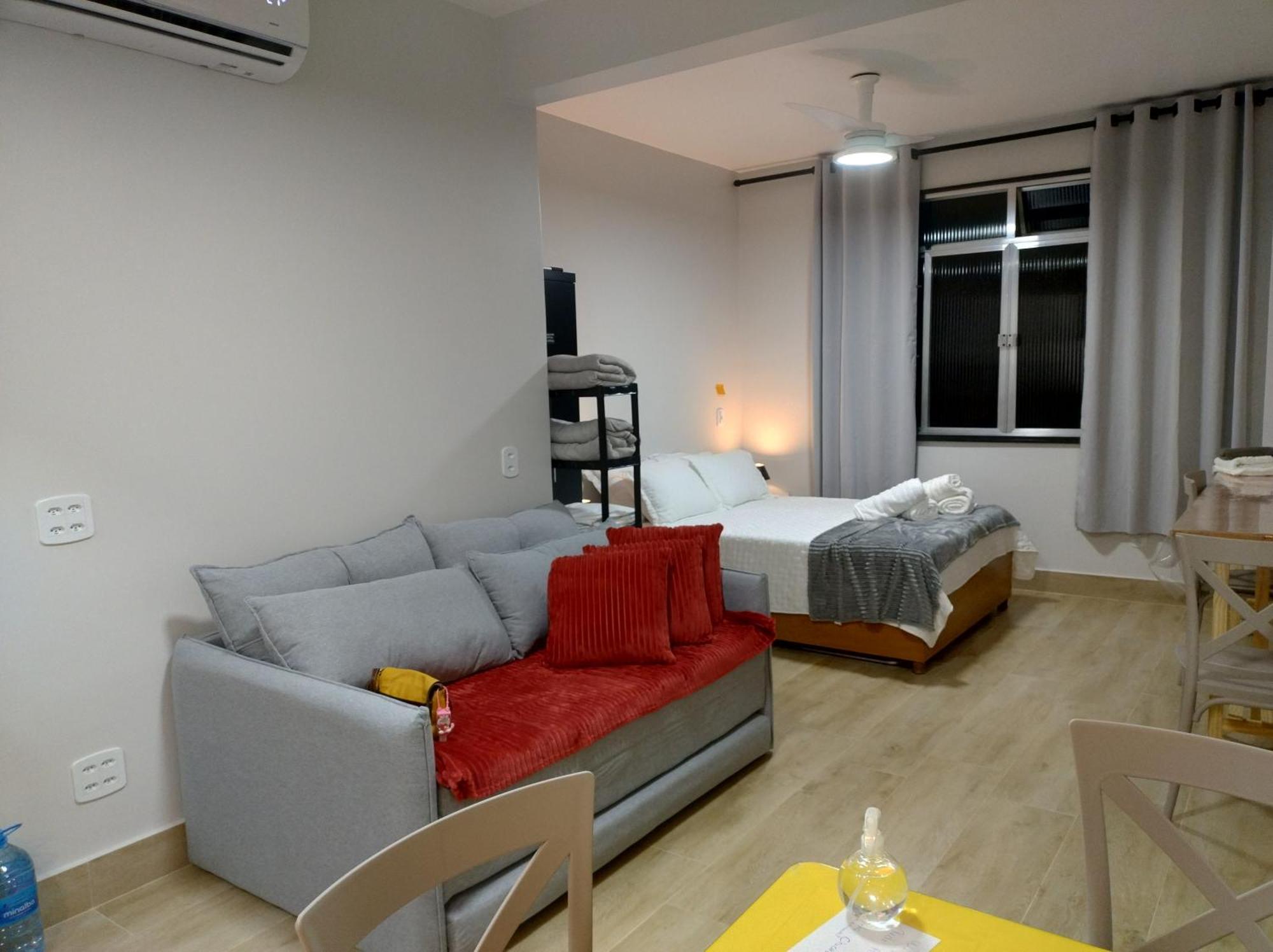 Apartamento Novissimo Primeira Quadra Em Copacabana *